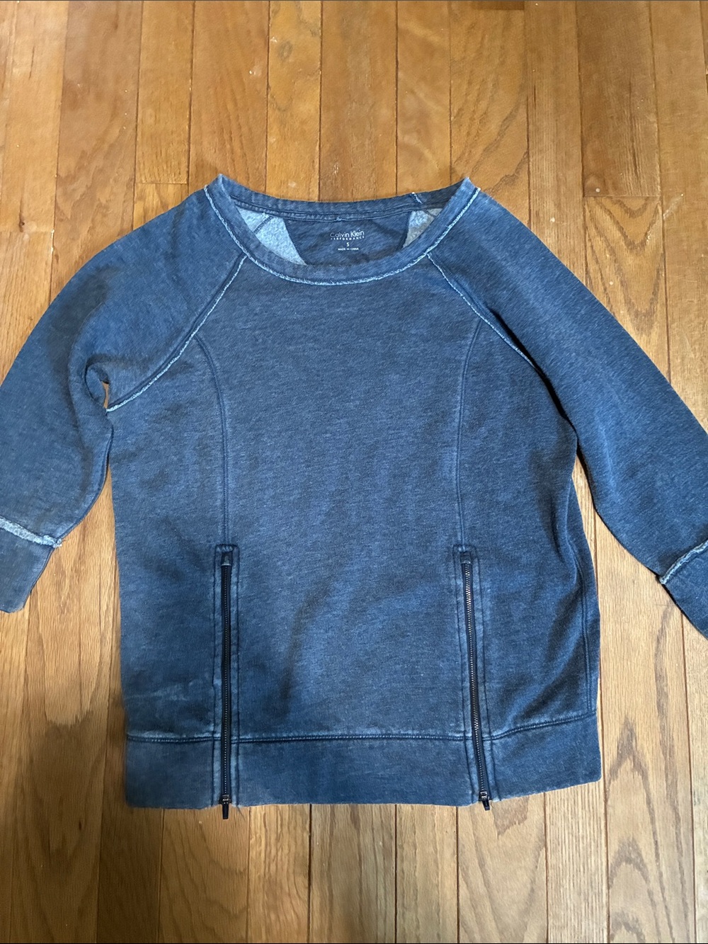 Calvin Klein Women’s Heather Navy Crewneck Pullover